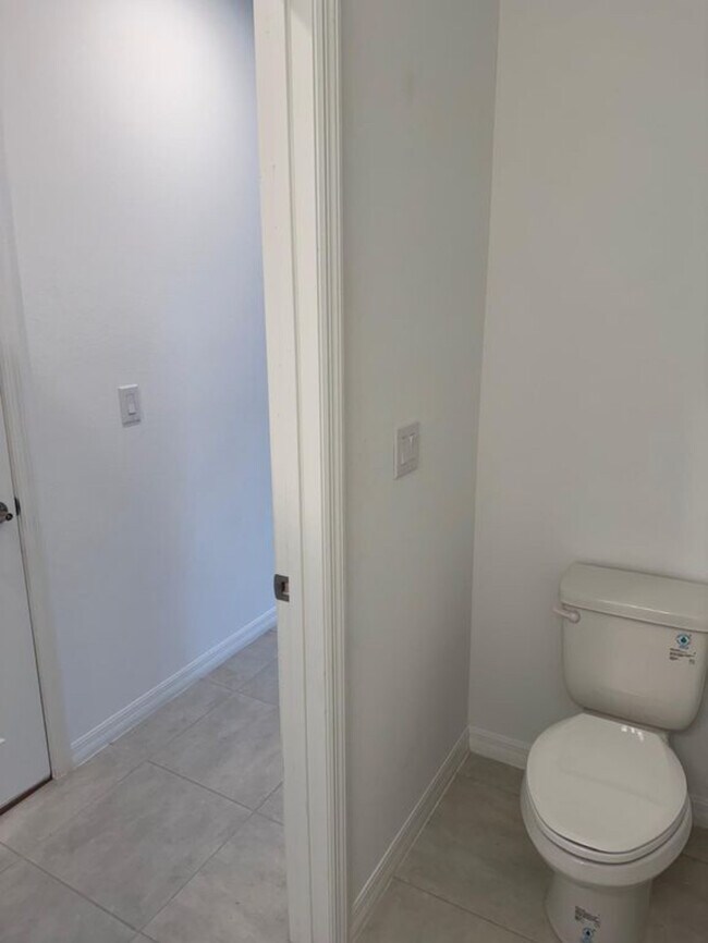 76 Citrine Loop, Kissimmee, FL 34758 - photo 4