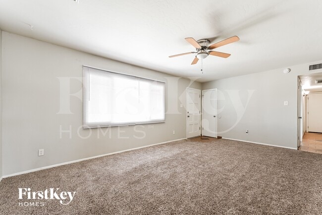 15250 N 32nd Dr, Phoenix, AZ 85053 - photo 2