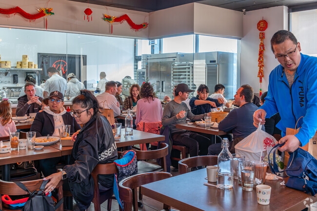 Yang Kee Dumpling is a popular new dining spot near El Macero.