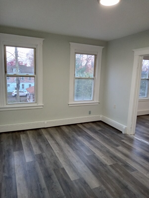 1 Walnut St Unit 3E, Manchester, CT 06040