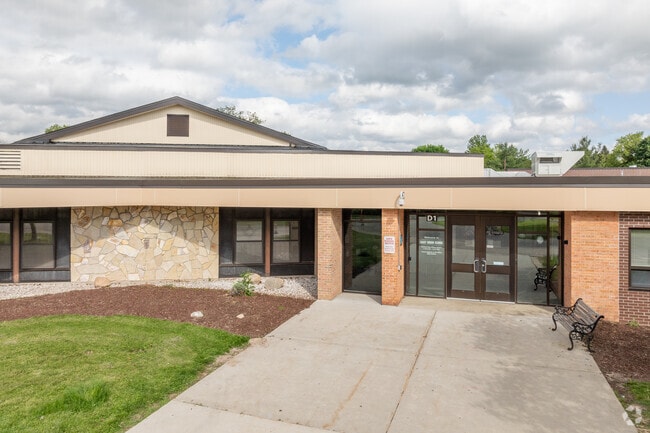 Daisy Brook Elementary School is located in Fremont, Michigan.