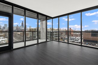 160 N Loomis St, Chicago, IL 60607