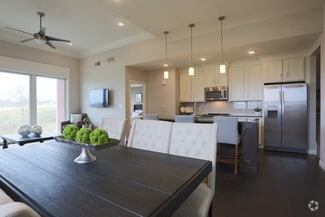 1616 Residence Dr, Columbia, MO 65201