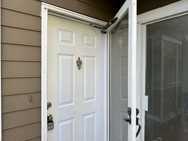 1057 Rock Creek Ln, Norcross, GA 30093 - photo 5