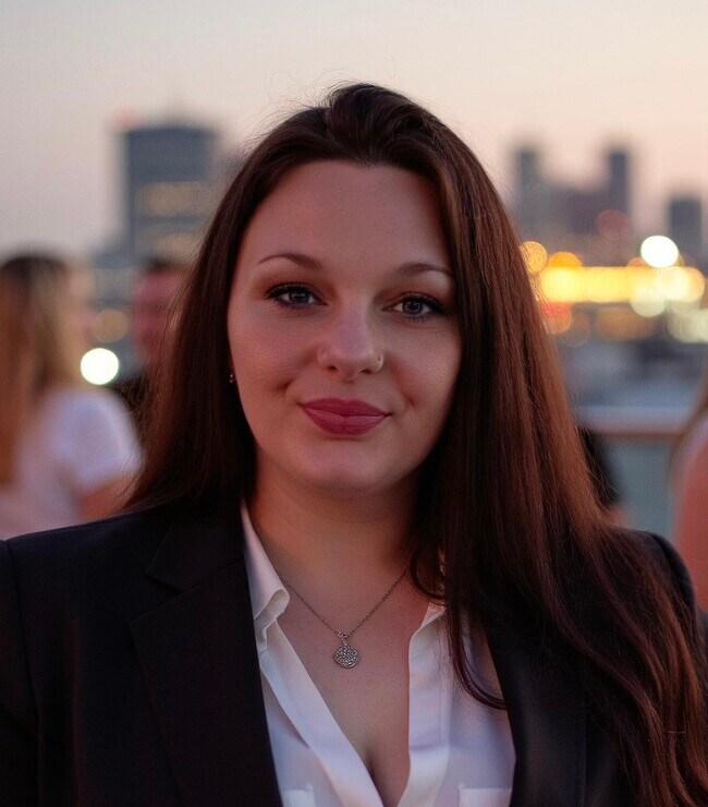 Agent Photo