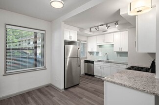 177 N Colonial Homes Cir NW, Atlanta, GA 30309