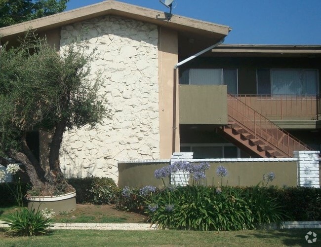 Emerald Pointe Apartments, Riverside, CA 92507 - photo 6