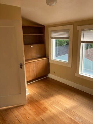 1909 Cedar St, Forest Grove, OR 97116