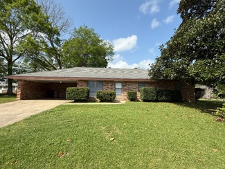 215 Clause Ln, Lafayette, LA 70507
