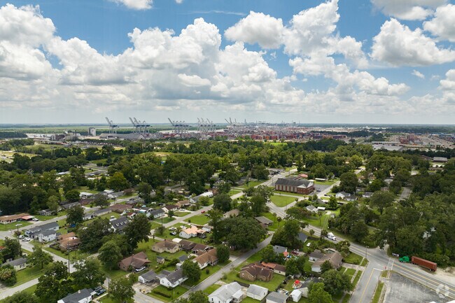 Downtown Port Wentworth blends history with modern growth.