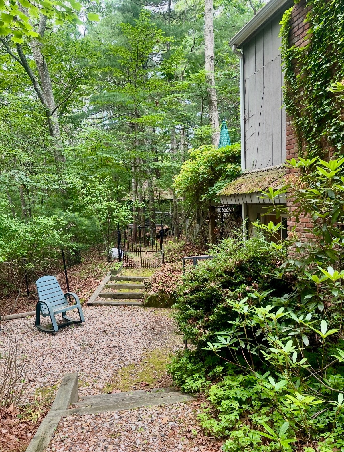5 Highland Ln unit Renovated Airbnb stu, East Hampton, NY 11937 - photo 1
