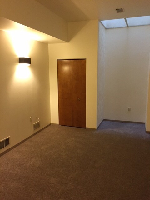 221 W Main St unit 3B, Carnegie, PA 15106 - photo 4
