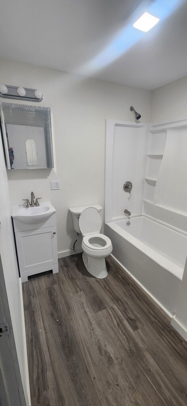 619 Tracy St unit 4, Utica, NY 13502 - photo 5