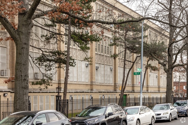 91 % of students at Benjamin Franklin High School agree that they feel safe at their school.