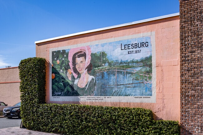 Leesburg was established in 1857 as this mural depicts.