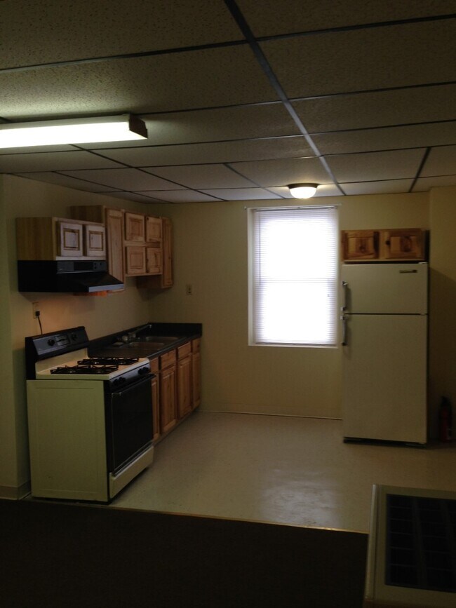 20 Main St unit 2D, Bradford, PA 16701 - photo 3