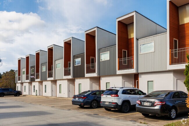 Bendel Gardens is home to many contemporary condos.