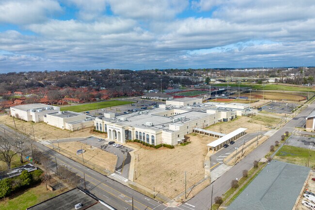 A.H. Parker High School instills a positive classroom environment in East Thomas.