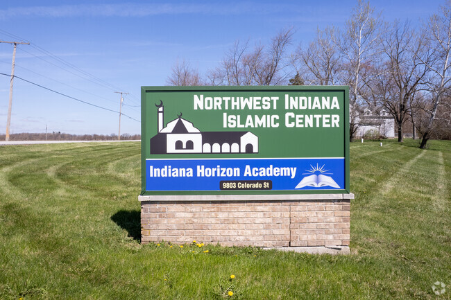 Indiana Horizon Academy
Private Pre-K & Elementary School pylon.