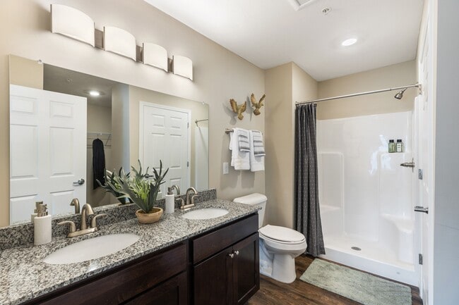 Redwood Southgate, Southgate, MI 48195 - photo 4