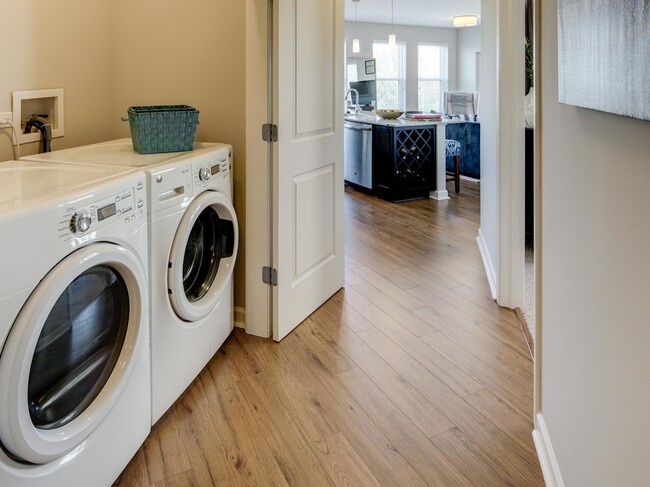 AMLI Evanston, Evanston, IL 60202 - photo 3