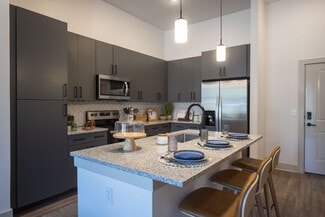 1000 Rea Dr, Gainesville, GA 30501