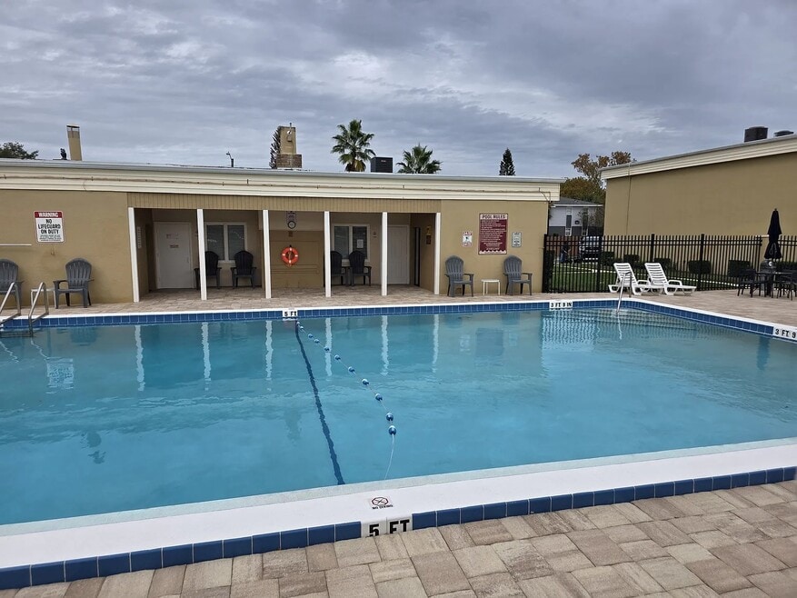 1000 Lake of the Woods Blvd, Fern Park, FL 32730 - photo 1