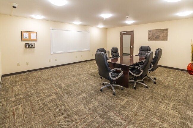 Broad Street Commons, Plattsburgh, NY 12901 - photo 6