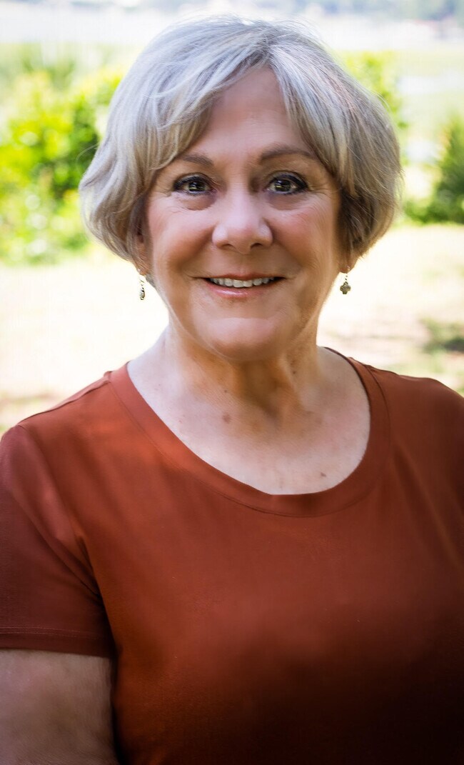 Jennifer Helms