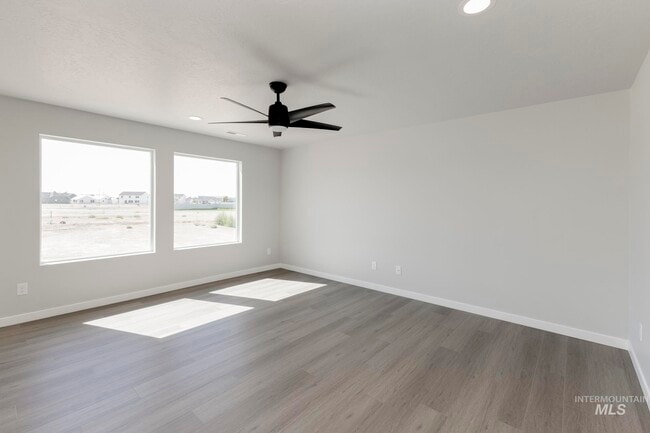 1092 Ellis River Ave, Middleton, ID 83644 - photo 2