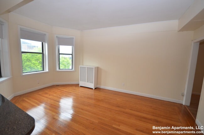 1111 Commonwealth Ave unit A, Boston, MA 02215 - photo 7
