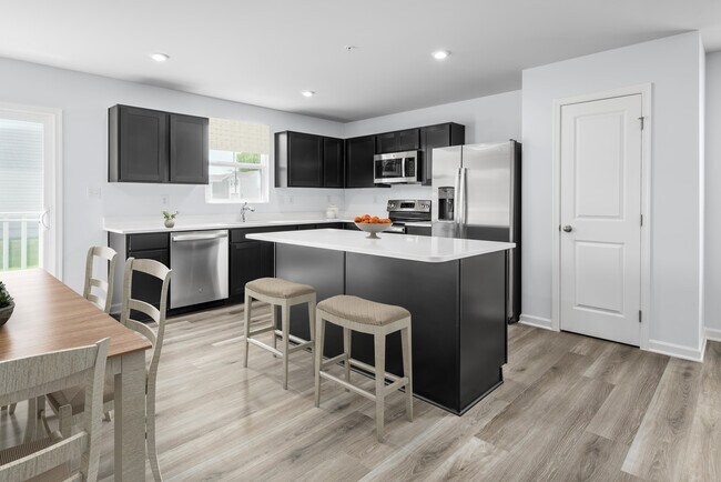 4238 Weeping Willow Dr, Dayton, OH 45404 - photo 5