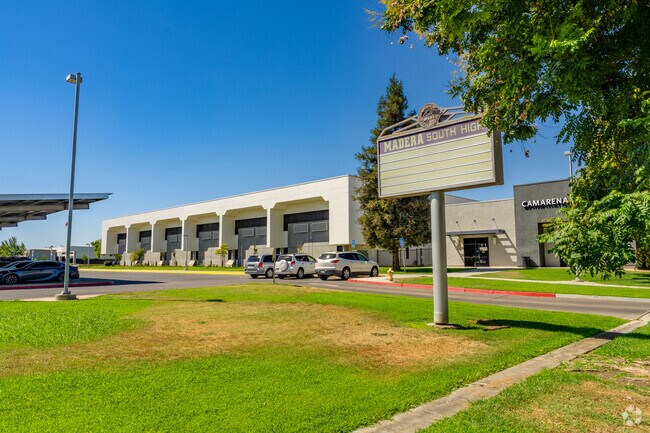 Madera South High School serves students with diverse courses and technical programs.
