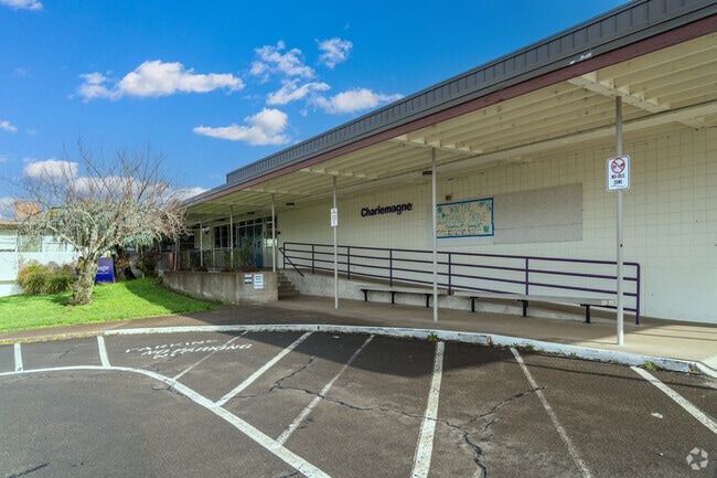 Charlemagne French Immersion Elementary School is a highly rated public school in Eugene, OR.