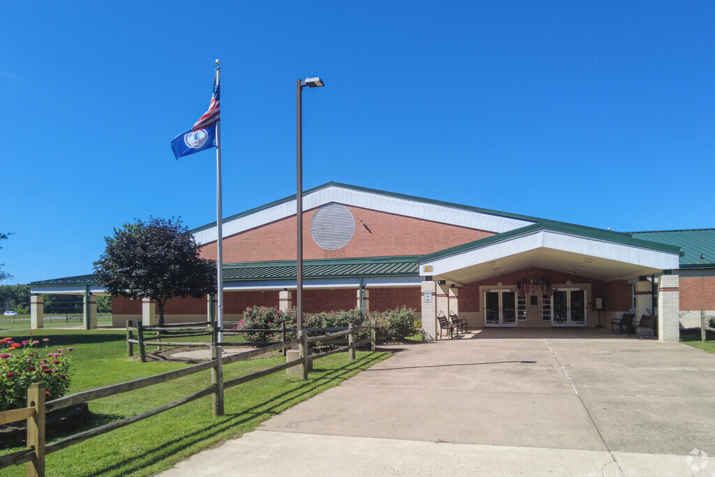 C. Hunter Ritchie Elementary School is one of several quality education centers in Warrenton.