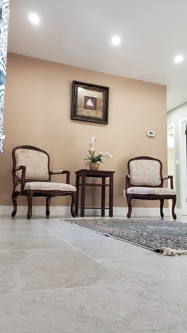 651 16th St NW, Largo, FL 33770 - photo 7