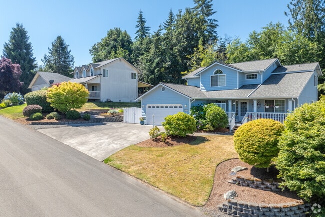 Elegant and inviting, Parkwood's new traditional homes are perfect for modern families.