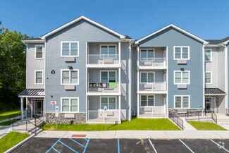 948 N Front St, Allentown, PA 18102