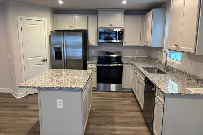 13849 N Kennard Way, Camby, IN 46113 - photo 4