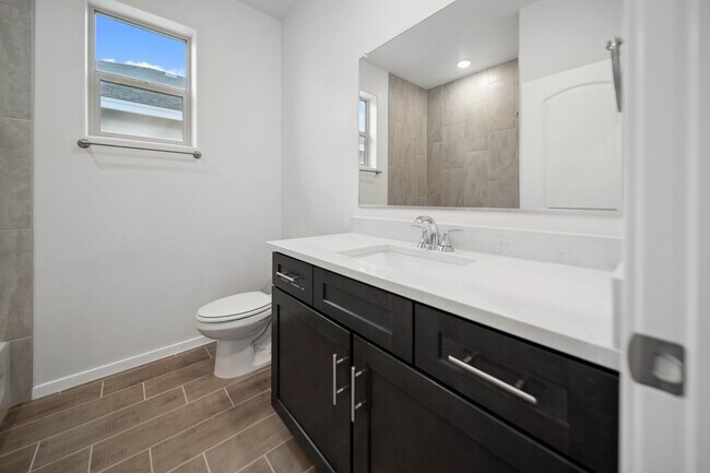 6055 Tin Hill St, Santa Teresa, NM 88008 - photo 5