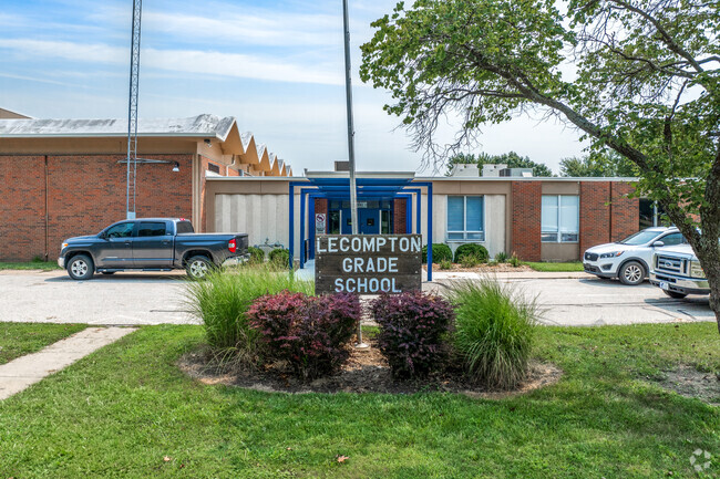 Lecompton Elementary School is a popular elementary school in the area.