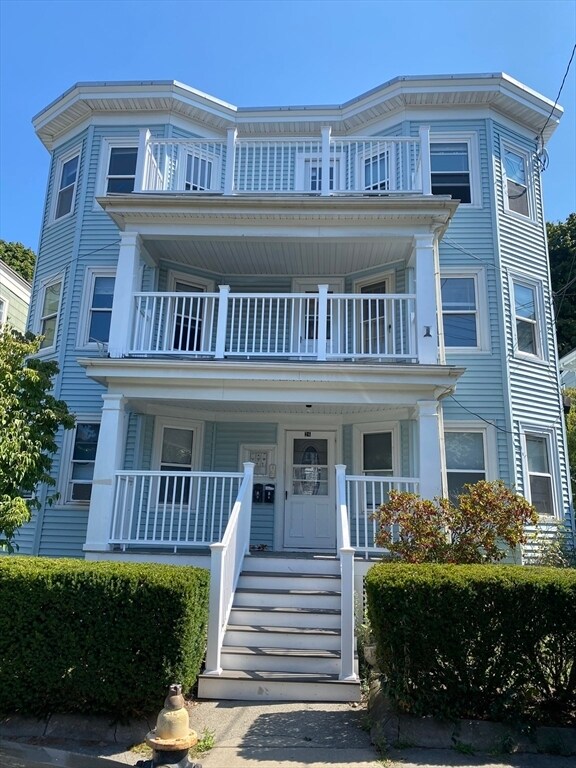 26 Verdun St Unit 2, Boston, MA 02124