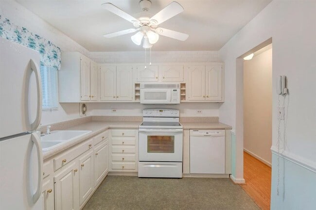 604 Shamrock Rd, Charlottesville, VA 22903 - photo 3