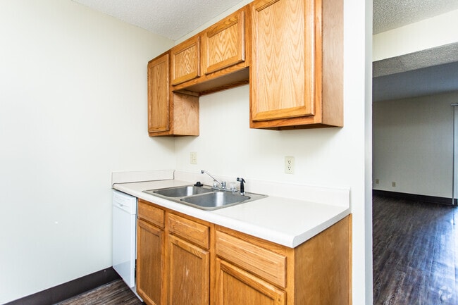 3BR, 1BA - 919 SF - Townhome B