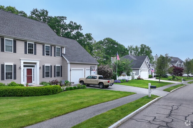 Montserrat's Yankee Way area, located near Route 128, is home to spacious, newer houses that combine contemporary living with easy commuter access.