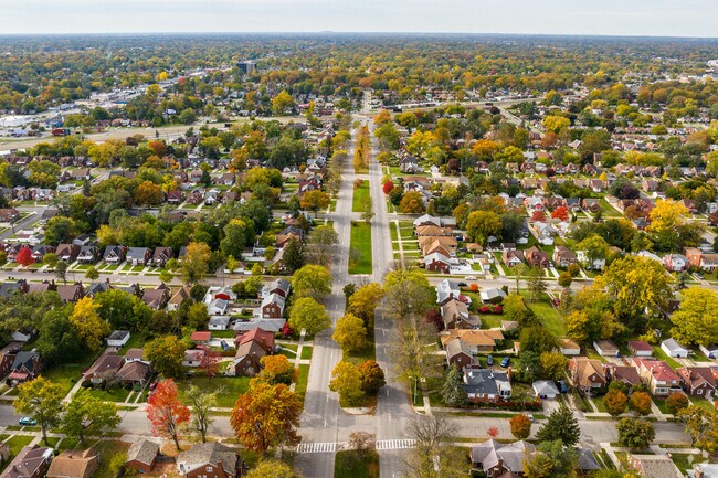 Schaefer 7-8 Lodge residents have easy access to an assortment of everyday amenities.