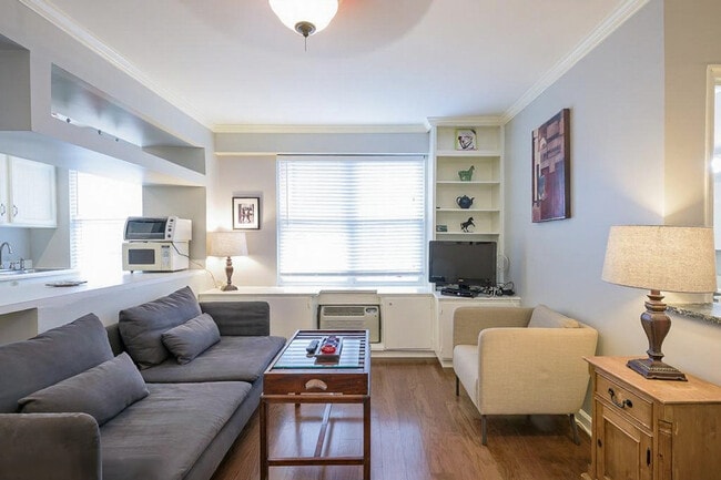 2139 N St NW unit ID378P, Washington, DC 20037 - photo 4