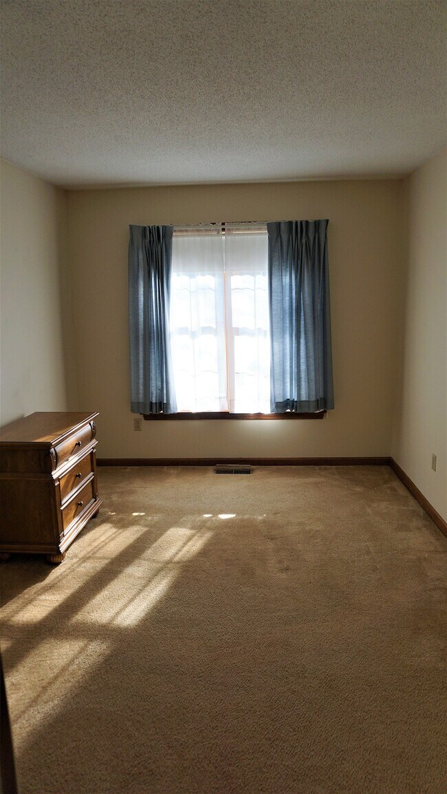 217 Deer Run Trail unit 217, Manchester, CT 06042 - photo 5