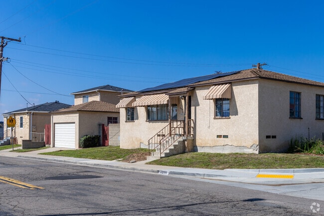 A look at bungalow style homes in Ridgeview-Webster.