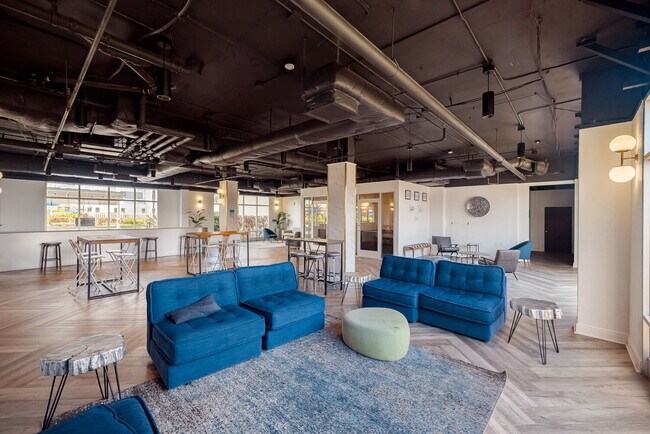 The Wayland, Saint Petersburg, FL 33705 - photo 7